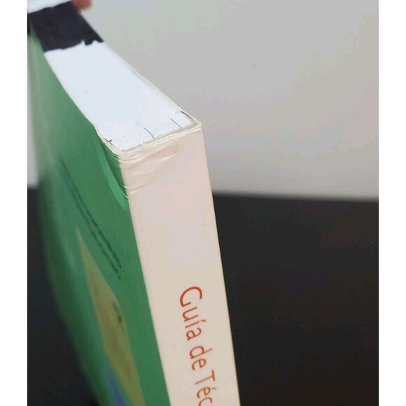 Guia de Technicas para Asistentes de Enfermeria (Spanish Edition) 2nd Edition - Picture 9 of 12